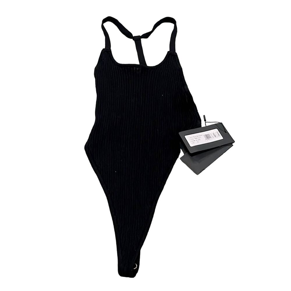 Tailee v knit bodysuit (NWT)